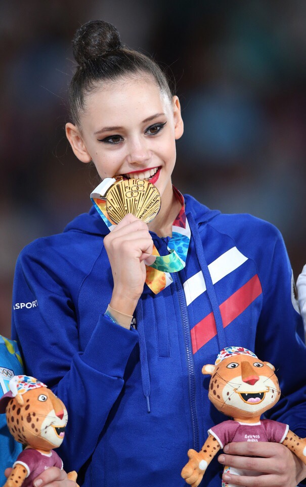 Дарья Трубникова с золотой медалью юношеских Олимпийских игр